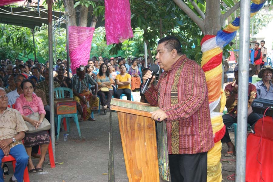 Esthon Foenay Minta Paket FirManmu Datangi 51 Kelurahan di Kota Kupang
