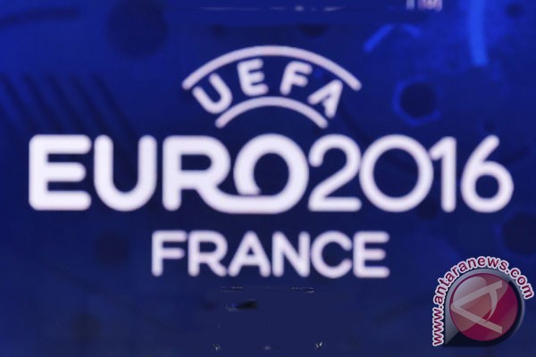 Rusia Terancam Sanksi UEFA Gara-gara Kerusuhan Suporter