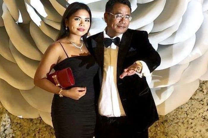Hotman Paris Bangga Putrinya Kerja di Singapura, Natizen Singgung Adu Pintar dengan Putri Razman