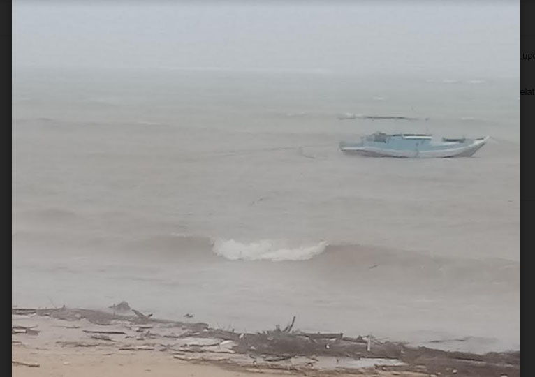 Pesisir Pulau Sumba Waspada Banjir ROB