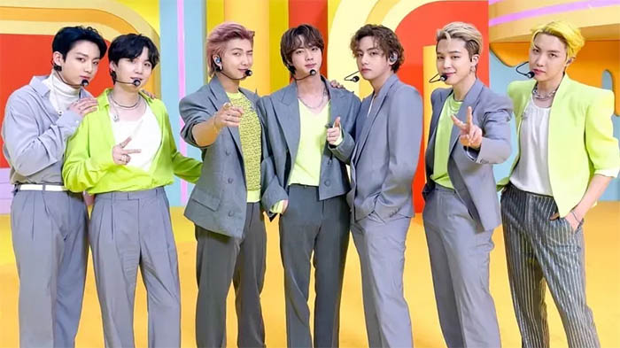 Cuplikan Kolaborasi BTS dengan Coldpaly Beredar, Army BTS Heboh dan Sampaikan Hal Ini