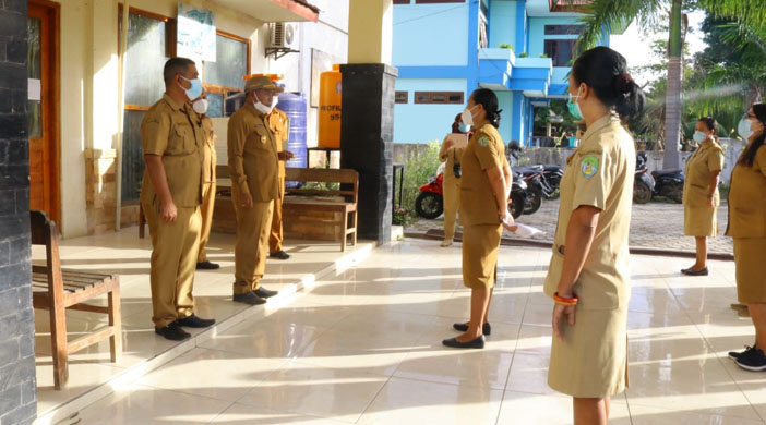 Hari Pertama Kerja, Ini yang Dilakukan Edi-Weng