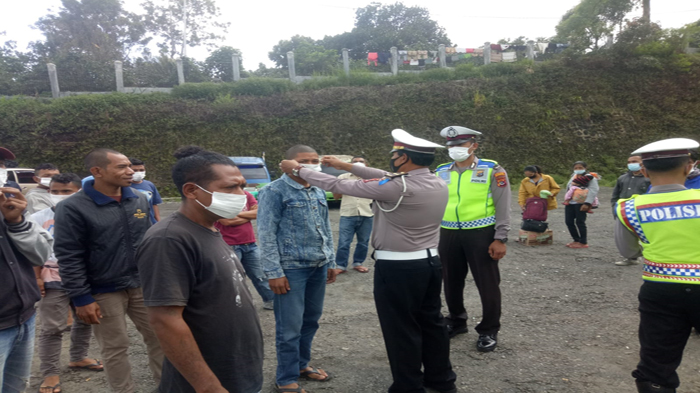 Hari Pertama Operasi Zebra Ranakah 2021, Petugas Sasar Kendaraan & Masyarakat di Terminal Carep