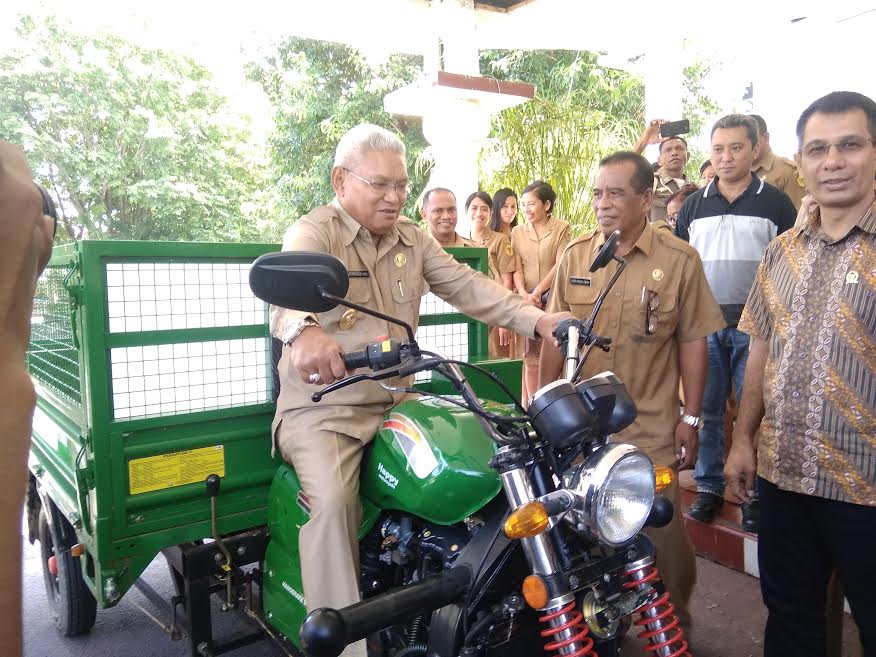 Soal Sampah, Hermanus Man Minta Camat dan Lurah Dukung Turunkan Produksi Sampah 30 Persen