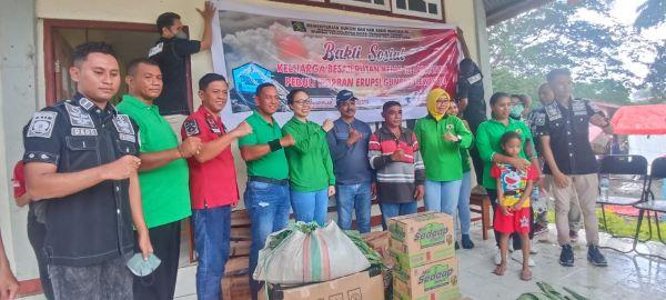 Peringati HUT PIPAS ke-20, Kanwil Kemenkumham NTT Berbagai Kasih Bersama Pengungsi Erupsi Lewotobi