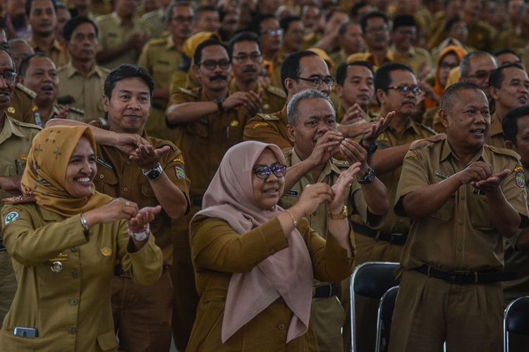 Siamak Rincian Gaji ke-13 PNS & Pensiunan Golongan I hingga Golongan IV,Mulai 2Jutaan Hingga 5Jutaan