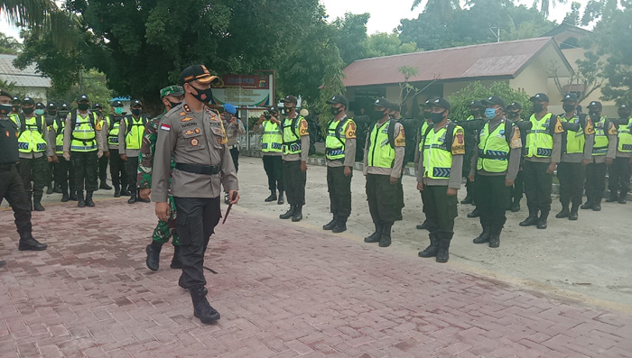 Kapolres Sumba Timur Minta Anggota Tidak Boleh Jauh dari Kotak Suara