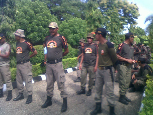 Satpol PP Gladi Resik di Rujab Gubernur NTT