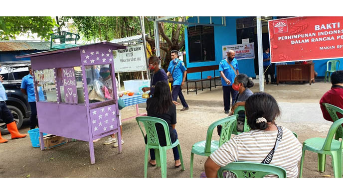 Rayakan Imlek, INTI NTT Siapkan Makan Siang Seharga Rp 2.000 untuk Warga Pasar