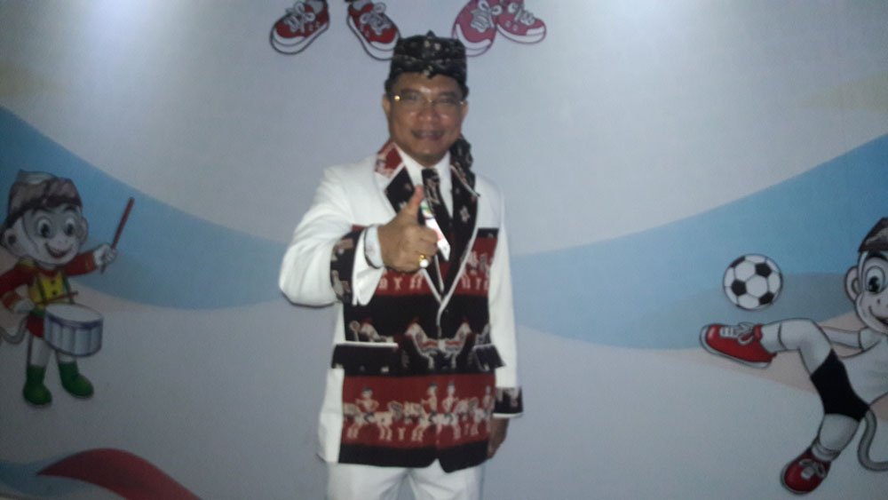 Ketua Chef de Mission Kontingen NTT, Ir. Andre W Koreh, MT : Atlet NTT Jaga Kebugaran