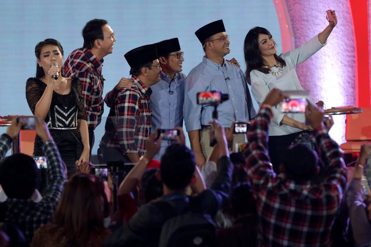 ira-koesni-selfie-dengan-para-calon-gubernur-dki_20170416_175654.jpg