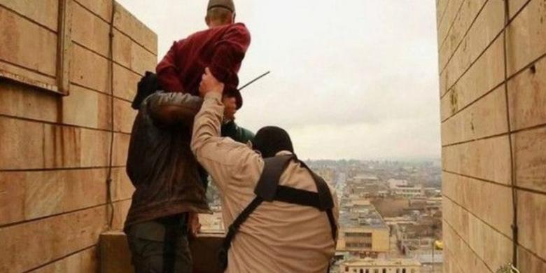 isis-hukum-gay_20150725_235202.jpg