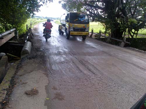 Kontraktor Perbaiki Hotmix di Jalan Anggrek, Kota Kupang