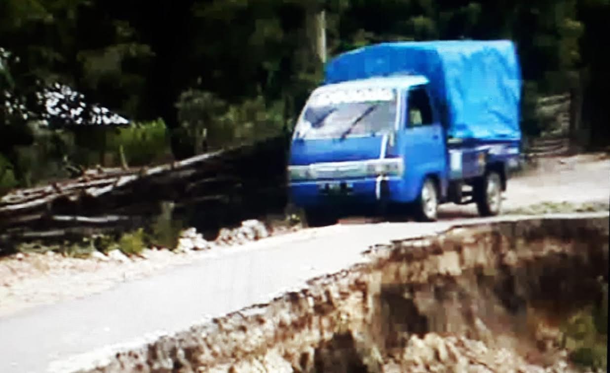 Normalisasi Jalan Longsor di Oben, Kabupaten Kupang Butuh Rp 8,1 Miliar