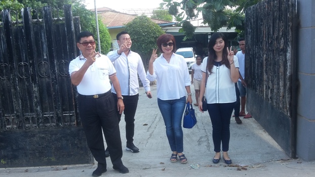 jeri-manafe-bersama-keluarga_20180627_091104.jpg