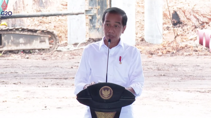BREAKING NEWS: Jokowi Umumkan THR PNS dan Gaji ke-13, Ada Bonus Tukin 50 Persen