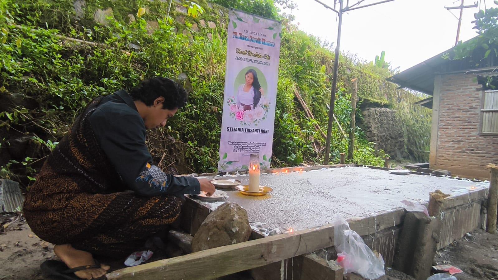 Feature: Gitar Itu Hadiah Ulang Tahun untuk STN, Siswi SMP Korban Pembunuhan di Sikka