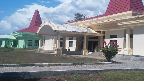 Suasana di Kantor Pemerintahan Sumba Barat Daya Sepi