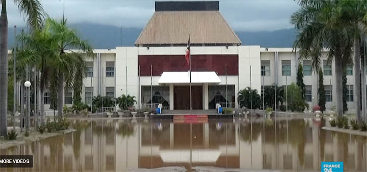 kantor-pemerintah-timor-leste-terendam-banjir-setelah-dihantam-badai-seroja.jpg