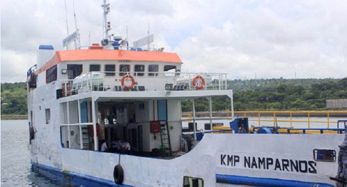 kapal-ferry-KMP-Namparnos.jpg