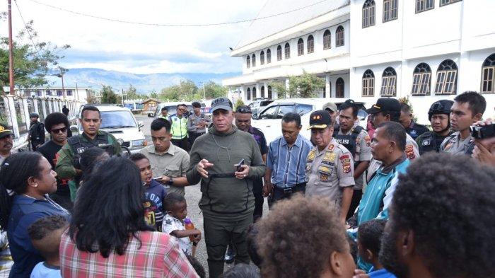 kapolda-papua-pastikan-wamena-aman-kondusif-pengungsi-mulai-kembali-ke-rumah-penyelidikan-tetap.jpg