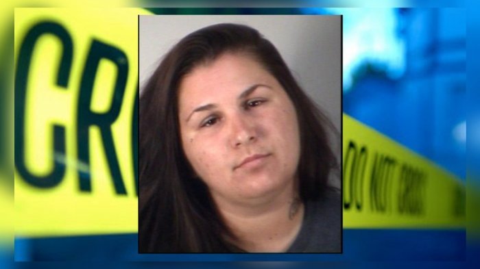 Diledek Gendut oleh Pacarnya, Wanita Ini Hancurkan Truk Karena Marah