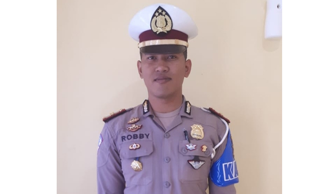 kasat-lantas-polres-ngada-imbau-harus-berhati-hati-mengendarai-kendaraan-bermotor.jpg