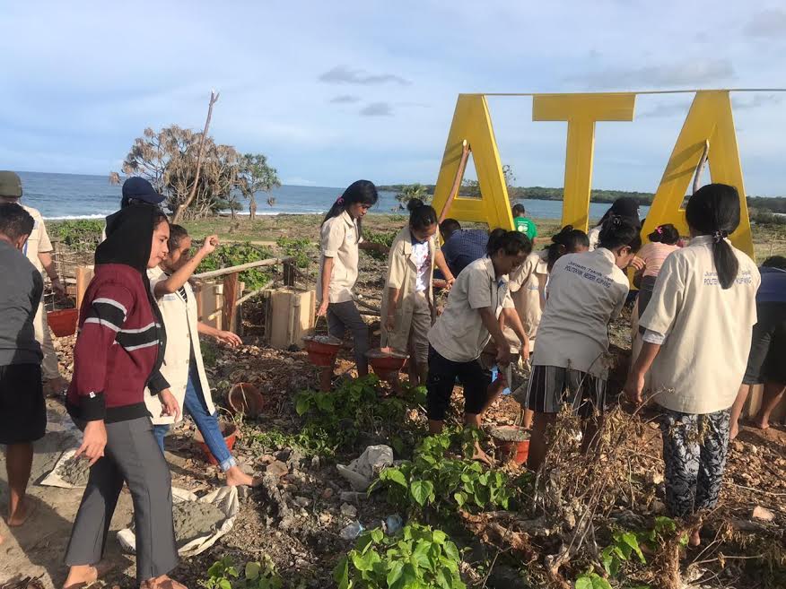 Dukung Sektor Pariwisata, Politeknik Negeri Kupang Gelar Kegiatan Pengabdian di Semau