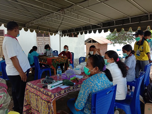 Puskesmas Keliling Dinkes Kabupaten Lembata Sampai Pelosok Desa dan Pasar Rakyat