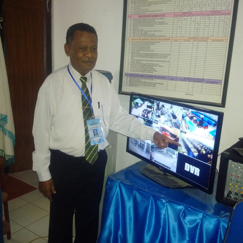 Seorang Siswi SMA di SoE Tak Ikut UNBK, Apa Alasannya?