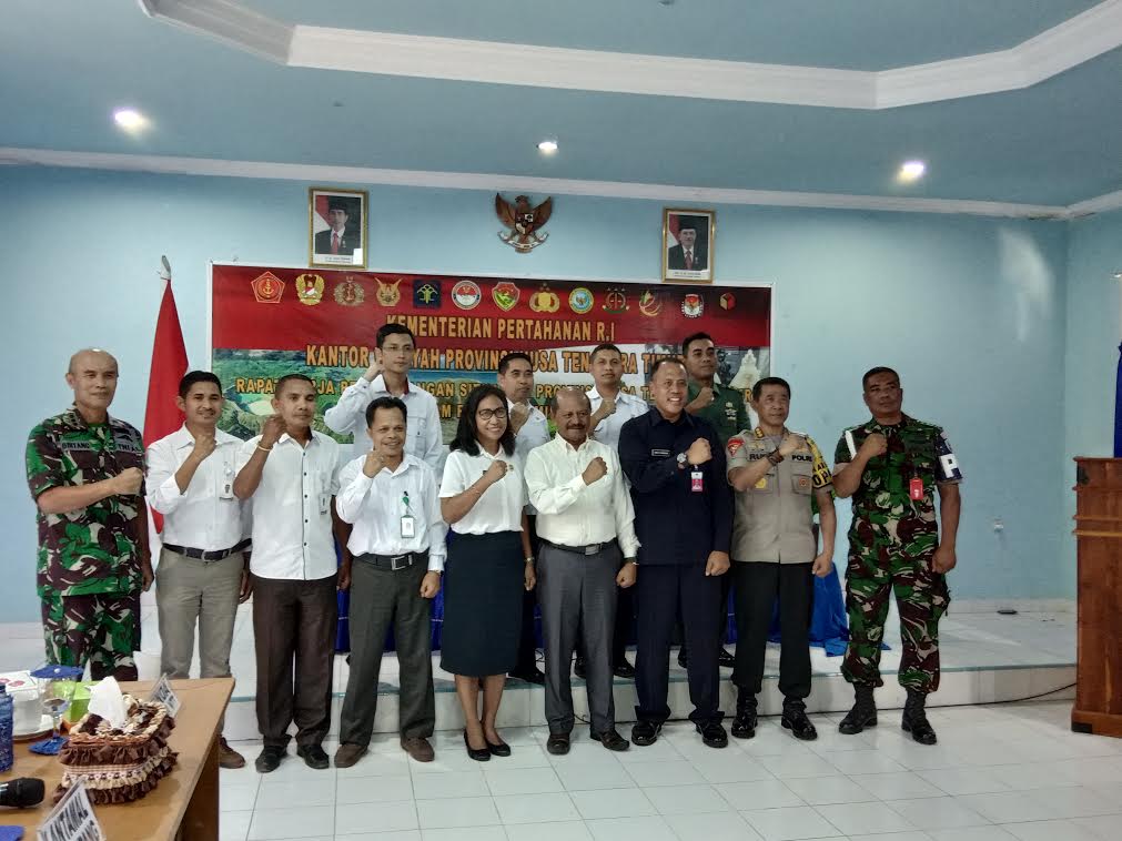 kesbangpol-provinsi-ntt-kpu-ntt-bp3tki-dan-perwakilan-tnipolri-di-kantor-lanud-el-tari-kupang.jpg