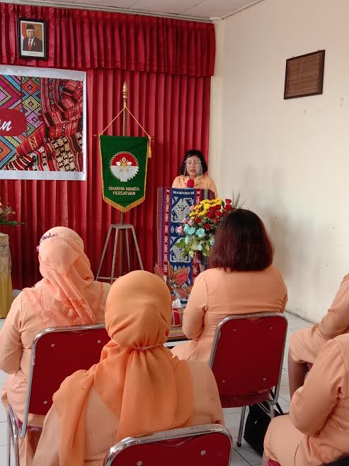 Ketua DWP NTT : Dharma Wanita Menjadi Salah Satu Komponen Yang Berperan Aktif Bersama Pemerintah