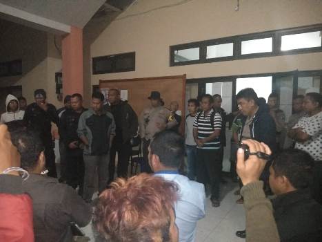 Komisioner SBD Ancam Mengundurkan Diri