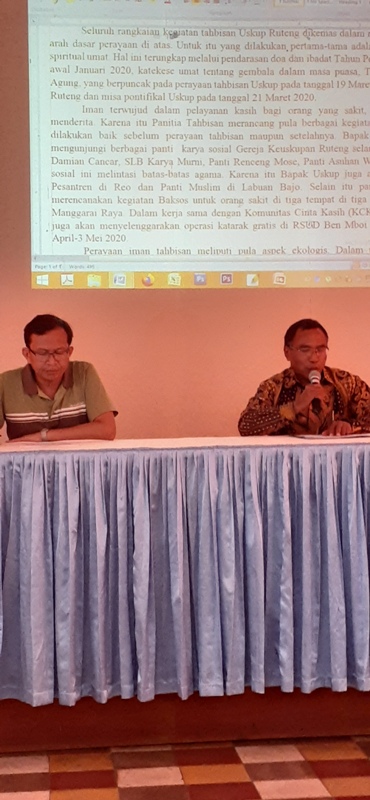 Ketua Umum Pentahbisan Uskup Sipri Hormat Undang Wartawan ke Istana Keuskupan Ruteng