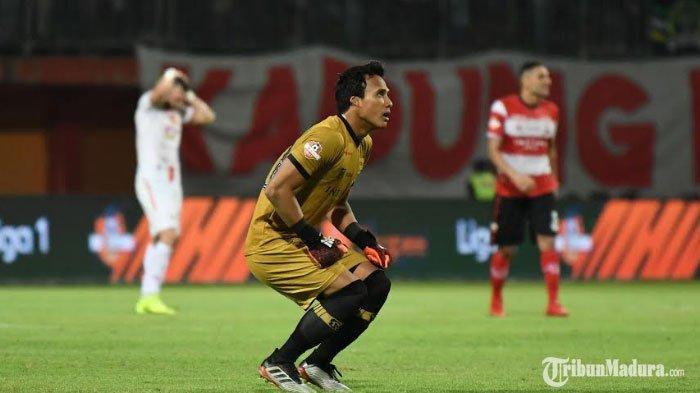 kiper-madura-united-m-ridho-stadion-gelora-madura-ratu-pamelingan.jpg