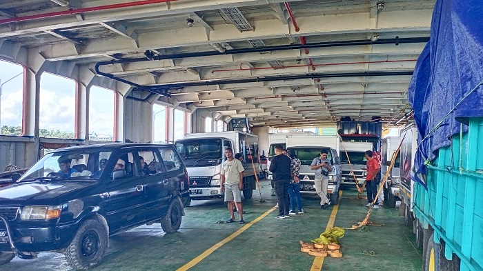 KMP Pulau Sabu Berlayar Angkut Penumpang dan Barang dari Kupang-Teluk Gurita