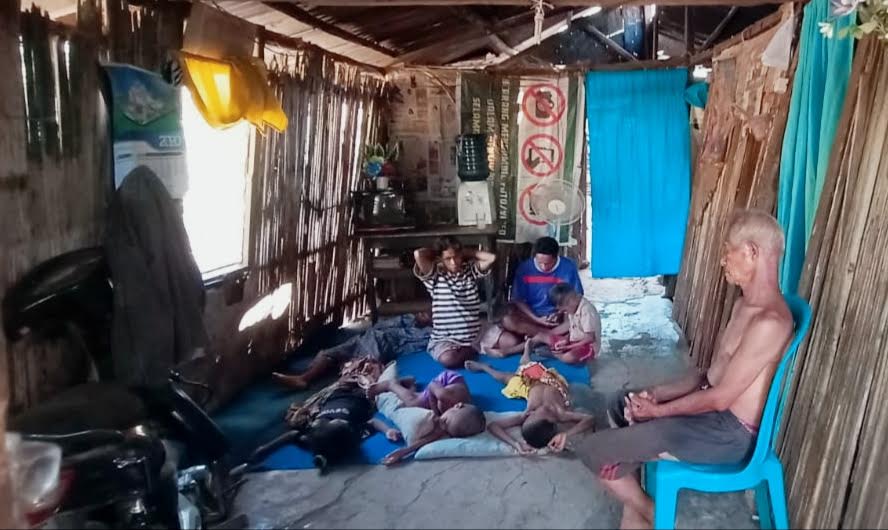 Tak Mampu Bayar Biaya Rumah Sakit,Tukang Parkir Ini Terpaksa Bawa Pulang Anaknya Yang Sakit Parah