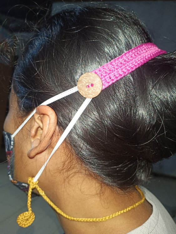 Konektor dan Kalung Masker yang Fashionable dengan Kreasi Rajutan