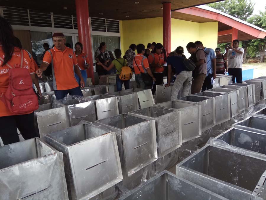 KPU Kota Kupang Mulai Isi Kotak Suara