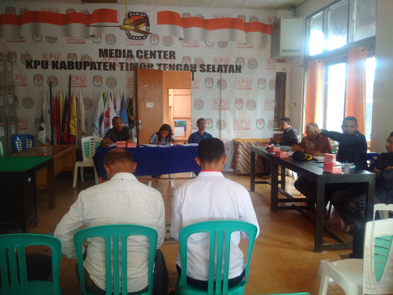 Bawaslu TTS Temukan APK Caleg Dipasang Tak Sesuai Zona