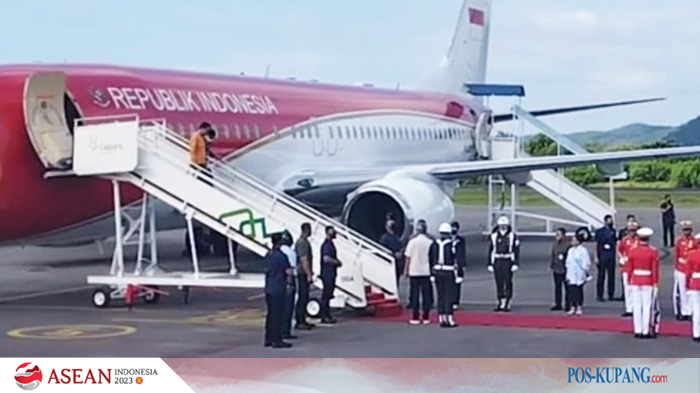 ktt-asean-2023-presiden-jokowi-tiba-di-labuan-bajo.jpg