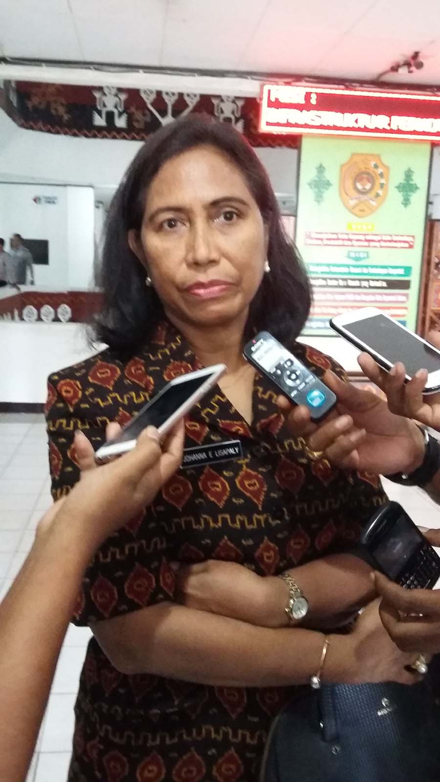 Plt Walikota Sampaikan Nota Pengantar Ranperda RAPBD 2017