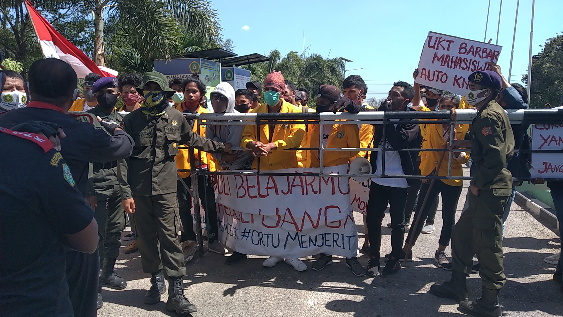 Dampak Covid-19 Mahasiswa Undana Protes Uang Kuliah