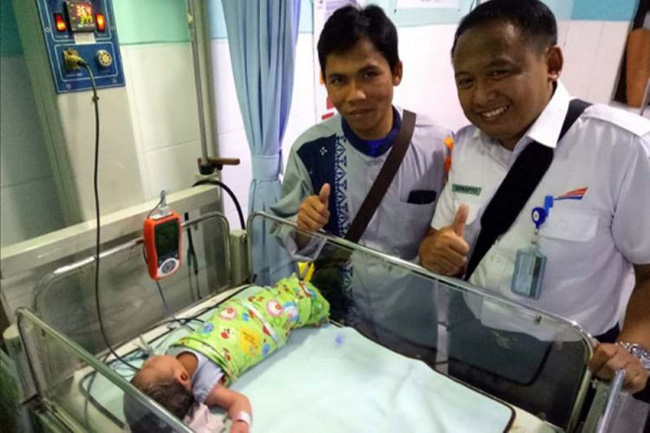 Saat Mudik, Ibu Ini Melahirkan di Kereta Api