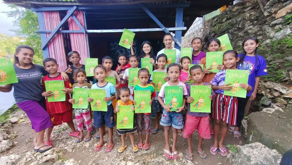 Rumah Baca Bantaran Kali Cerdaskan Bangsa Lewat Membaca