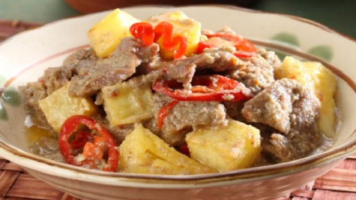 masakan-khas-idul-adha-2021-opor-daging.jpg