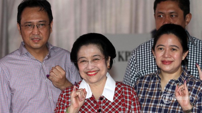 megawati-soekarnoputri-nyoblos_20170421_201450.jpg