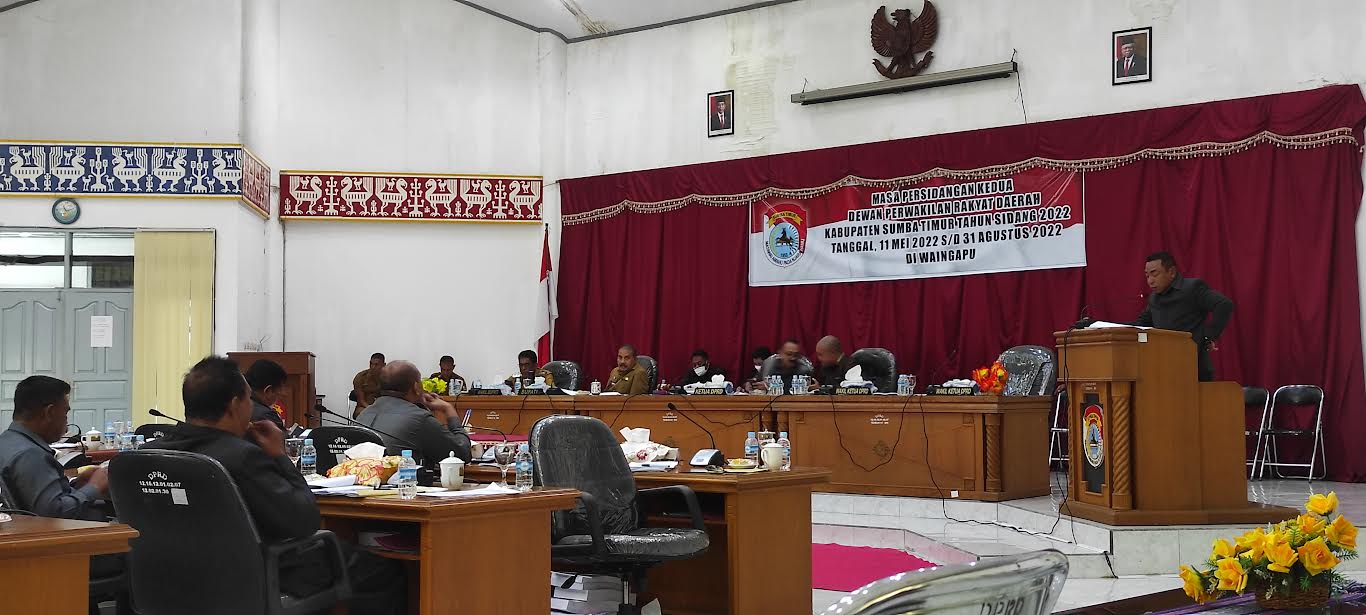 Insiden Sidang Paripurna DPRD Sumba Timur, Dokumen Pemandangan Fraksi Golkar Tidak Lengkap