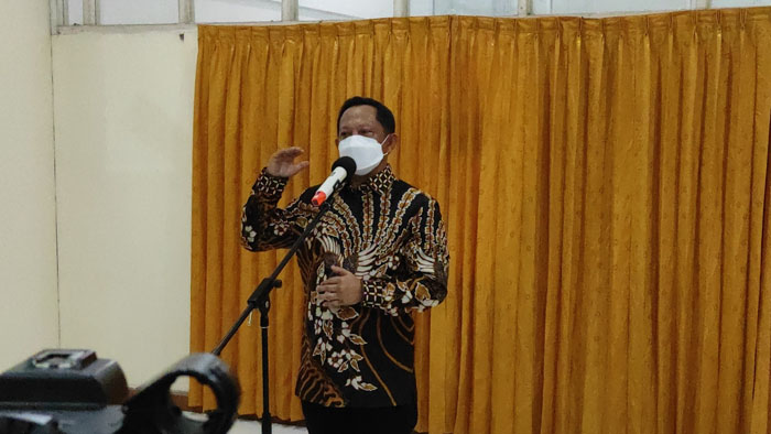 mendagri-tito-karnavian-minta-gubernur-ntt-selesaikan-persoalan-bupati-alor.jpg