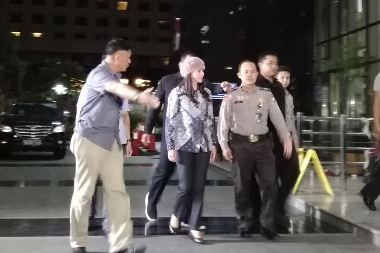 Mengaku Tak Menerima Hadiah, Bupati Kepulauan Talaud Bingung Dirinya Dibawa Tim KPK